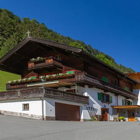 Oberstaudach 아파트 *